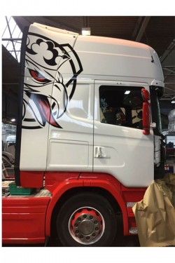 Tır Için Svempa Griffin Kabin Etiketi Çıkartması Büyük Boy Sticker Sağ Sol 2 Adet Set Tır Için Svempa Griffin Kabin Etiketi Çıkartması Büyük Boy Sticker Sağ Sol 2 Adet Set