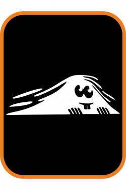 Bagajdan Bakan Sevimli Hayalet Oto Sticker 20x7 Cm Beyaz