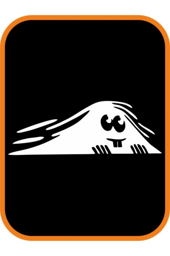 Bagajdan Bakan Sevimli Hayalet Oto Sticker 20x7 Cm Beyaz