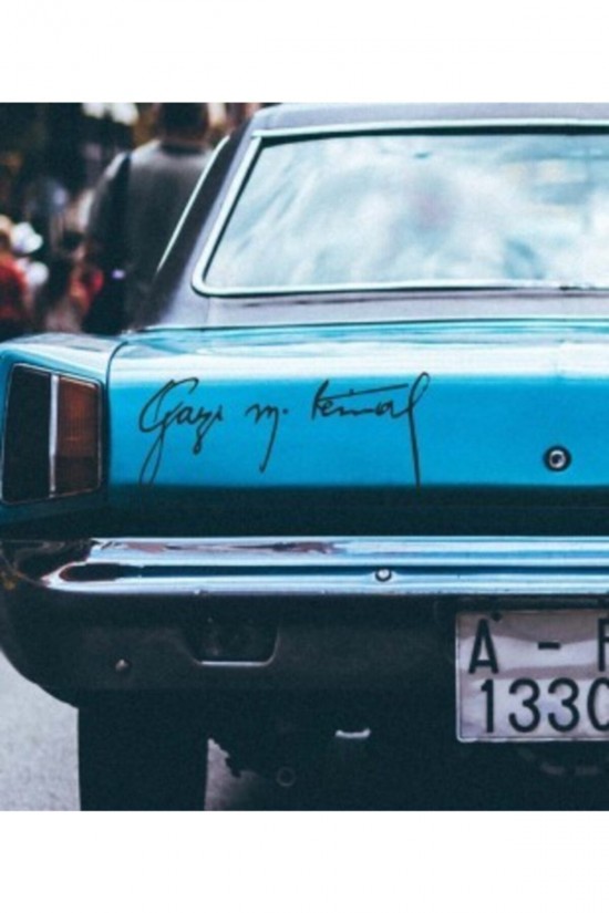 Atatürk Gazi Imza Oto Sticker 24x12 Cm Siyah Atatürk Gazi Imza Oto Sticker 24x12 Cm Siyah