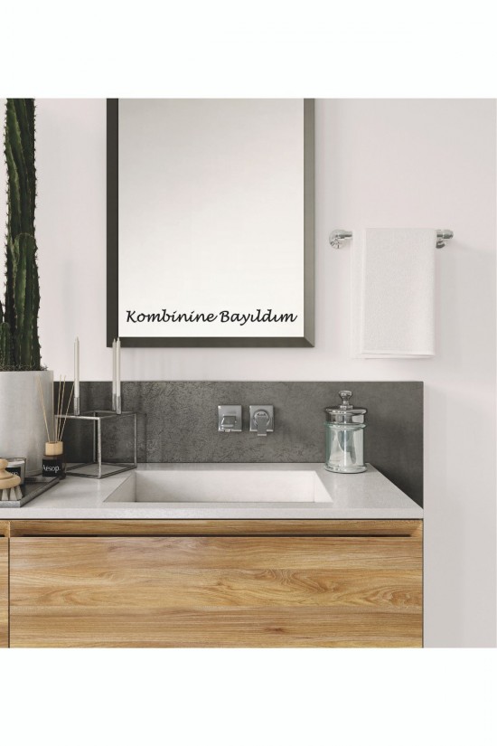 Ayna Dekorasyon Sticker- Kombinine Bayıldım 40cmx4cm Ayna Dekorasyon Sticker- Kombinine Bayıldım 40cmx4cm