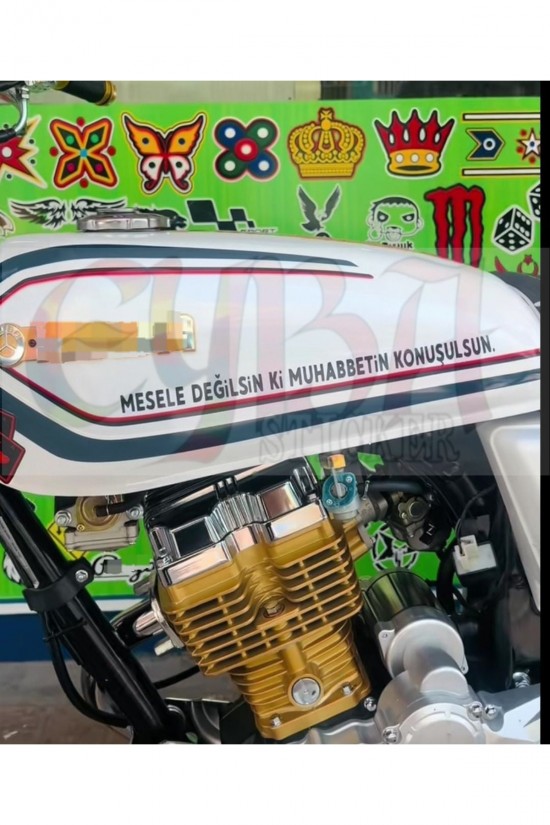 MESELE DEĞİLSİN Kİ MUHABBETİN KONUŞULSUN. motorsiklet yazı sticker araç arkası
