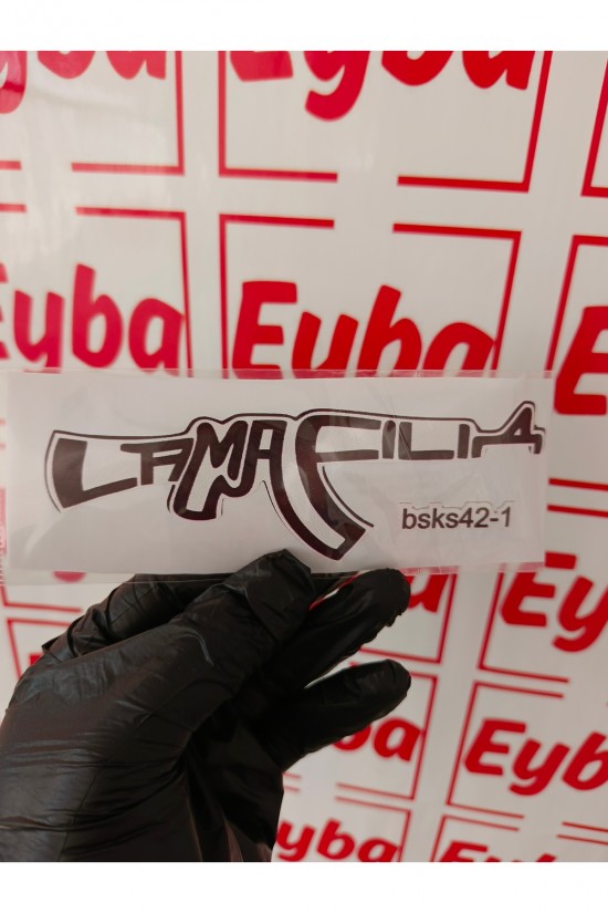 - 15x5 cm boyutlarındaki bu renkli baskı sticker, küçük alanları süslemek için idealdir.; - Bisiklet, karavan veya otomobil gibi araçlarda kullanıma uygun tasarlanmıştır; böylece seyahatlerinizde eğlenceli bir dokunuş sağlar.; - Çocuk odasına canlılık kat