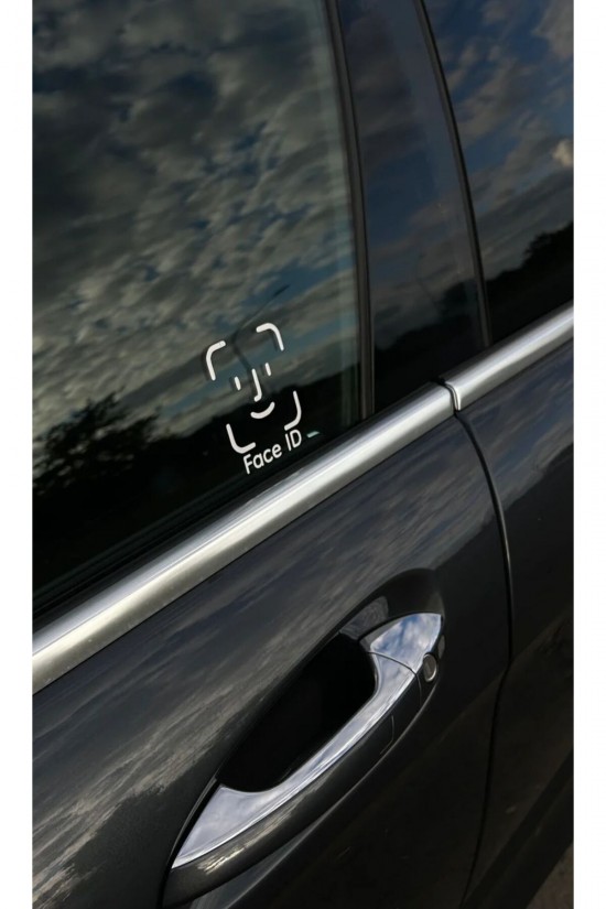 FACE ID kod araç yan cam sticker FACE ID kod araç yan cam sticker