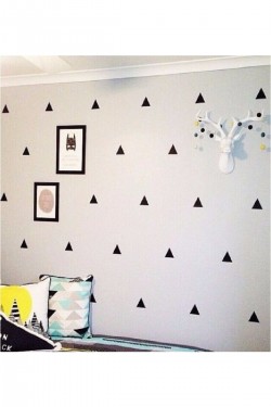 Üçgen Sticker Duvar Dekorasyonu 50 Adet Üçgen Sticker Duvar Dekorasyonu 50 Adet