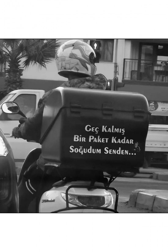 Geç Kalmış Bir Paket Kadar Soğudum Senden... Motorsiklet arkası yazı sticker